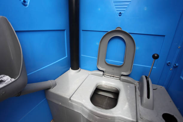Best Portable Restroom Servicing (Cleaning and Restocking)  in Town And Country, WA